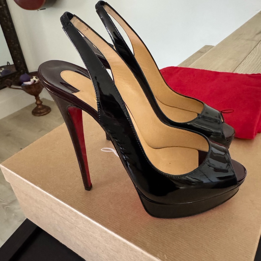 Christian Louboutin Flo Sling Heel in Black Patent with a Burgundy Ombre Heel 39